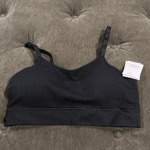 Auden Other - Auden sports bra with removable pads size large NWT